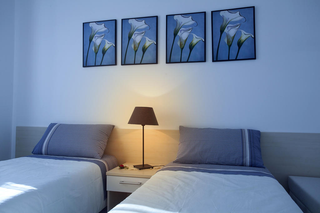 B&B Residenza Bianco Alle Grotte Di Castellana Castellana Grotte Zimmer foto